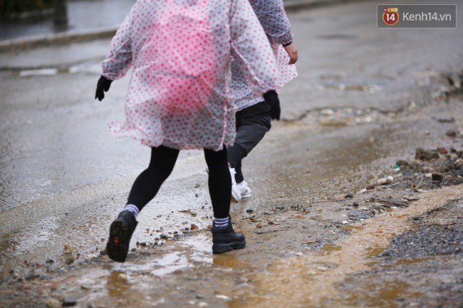 Những con đường xuống cấp trầm trọng giữa thiên đường du lịch Sa Pa